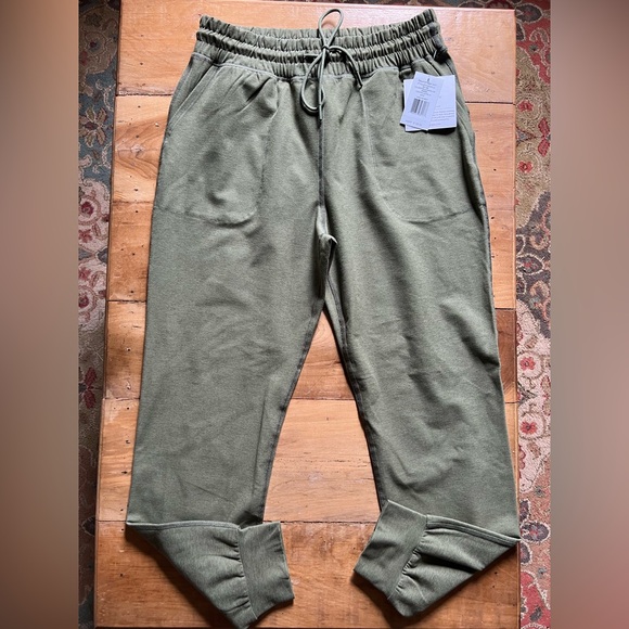 Beyond Yoga | Spacedye Commuter Midi Jogger - Picture 5 of 13